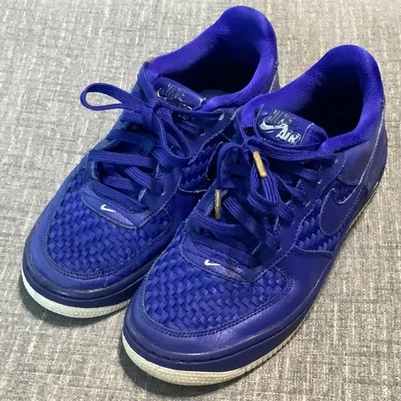 Nike Air Force 1 Low LV8 Concord blue size 5.5y - Picture 1 of 5